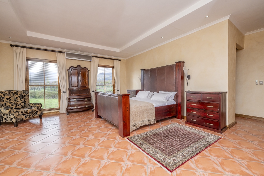 7 Bedroom Property for Sale in Stellenbosch Farms Western Cape